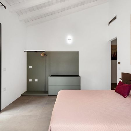 Double D House Bed & Breakfast Олбия Екстериор снимка