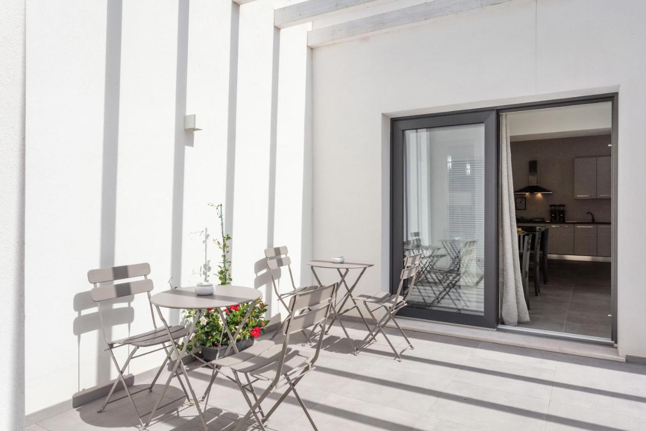 Double D House Bed & Breakfast Олбия Екстериор снимка