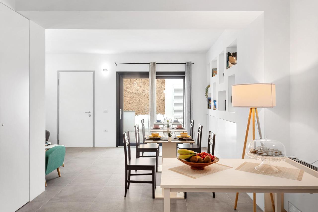 Double D House Bed & Breakfast Олбия Екстериор снимка
